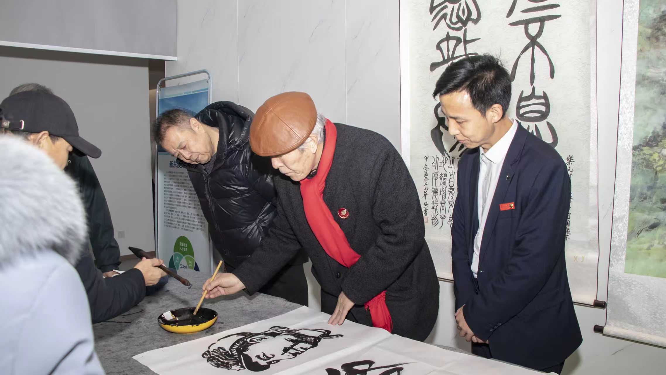 笔墨为犁 公益为壤——洛川画家费永前的长安年末践行录