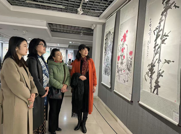 秋染雁塔  翰墨传薪 ——“秋意正浓”书画汇报展开幕侧记