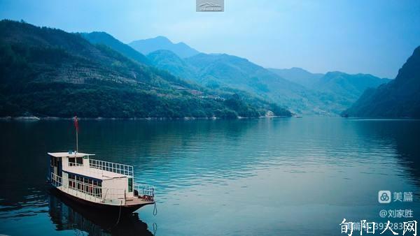 秦巴汉子的汉江情 文/刘家胜(图3) 微信图片_20221221174218.jpg