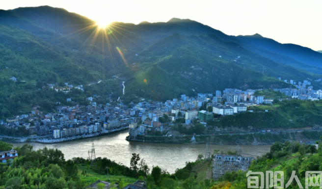 老家(蜀河)的秋天 文/何世芬(图1) 微信图片_20221202160956.png