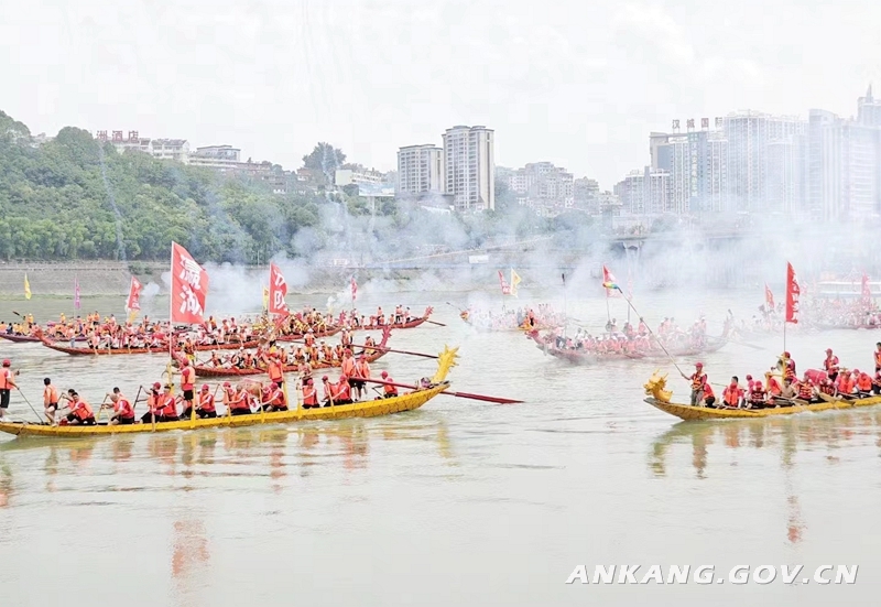 第二十三届中国安康汉江龙舟节主题活动盛大启幕(图5) 第二十三届中国安康汉江龙舟节主题活动盛大启幕(图5)