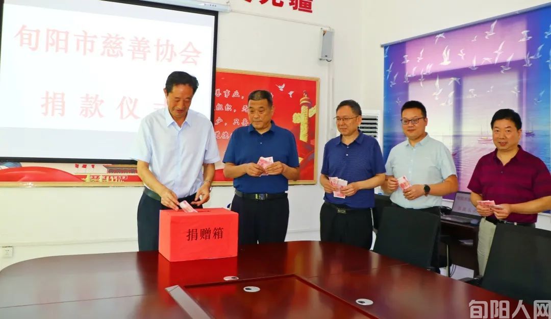 龚建华:退休老党员踊跃献爱心(图5) 5.jpg