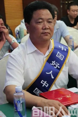 中国好人和他的拐枣酒 文/鲁延河(图1) image.png