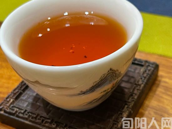 白露 文/徐军(图1) 茶.jpg