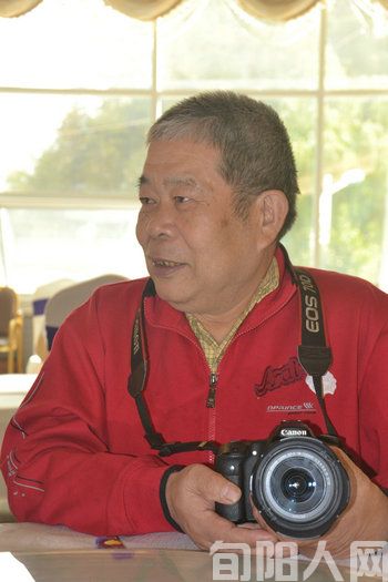 喜迎国庆和中秋赏月(六首组诗) 文/笨马九方皋(图2) 微信图片_20230929101642.jpg