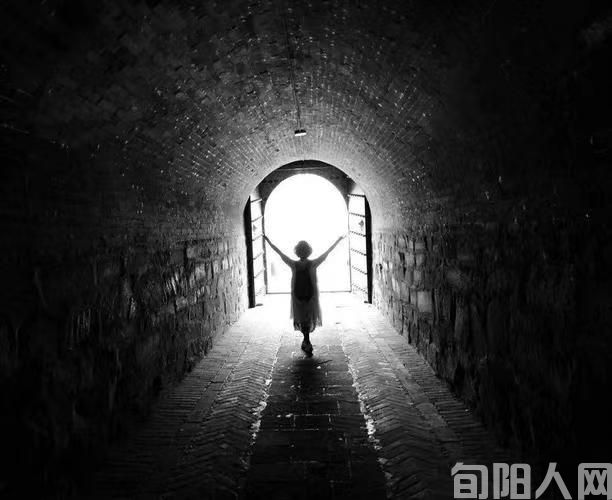 存在 文/田雪阳(图1) 存在.jpg