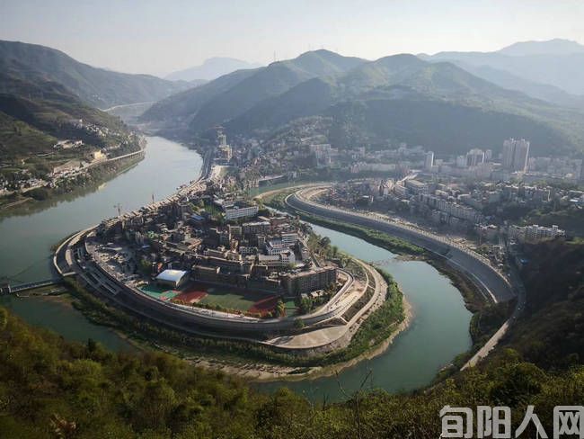 中华太极城我的家乡 文/徐军(图2) 葫芦岛.jpg