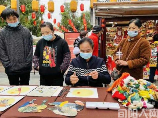 铁肩担道义,妙手传非遗——棉絮画传承人李海红的艺术精神(图2) 李海红2.jpg