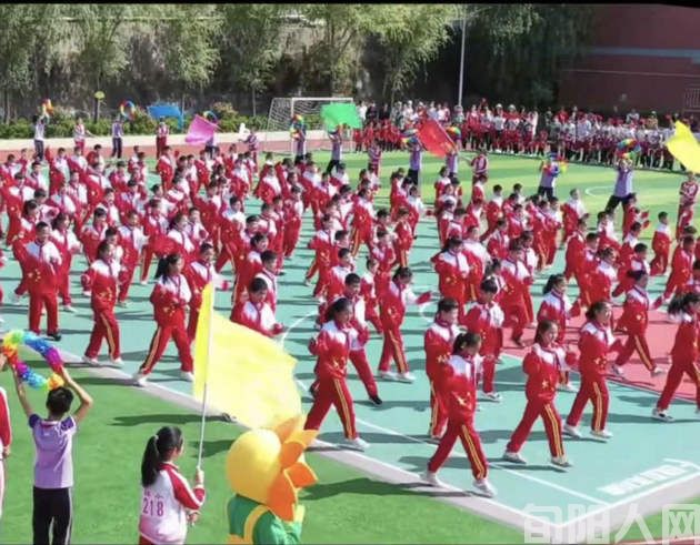 乡村好学校 文/向维录(图1) 学校2.jpg