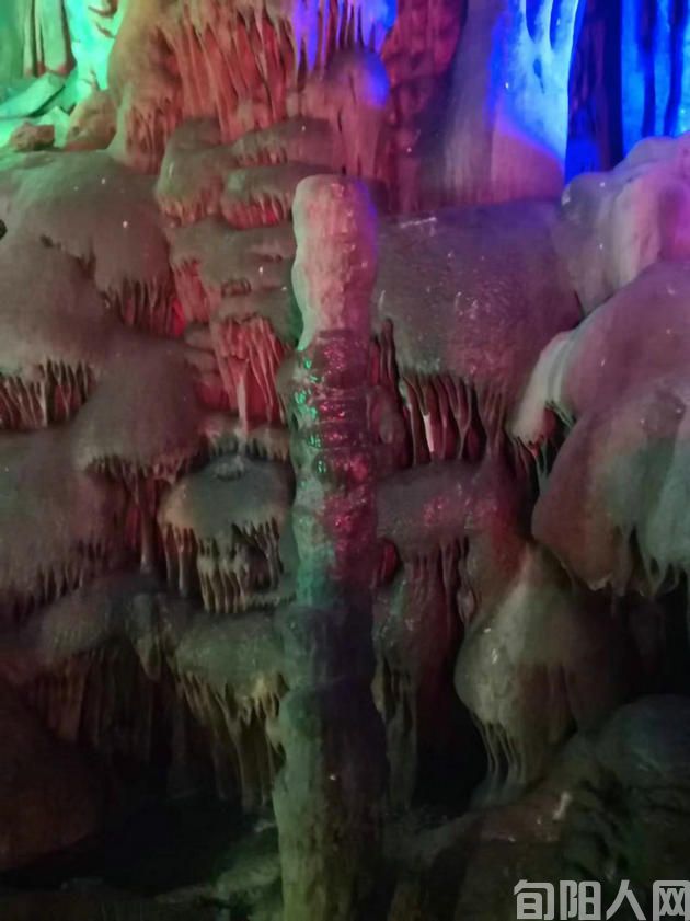 山体植被茂盛,洞内北国奇观 古道穿越时空,探险体验人生 一一国家地质公园柞水溶洞和古道岭遗迹游记(图4) 图片4.jpg