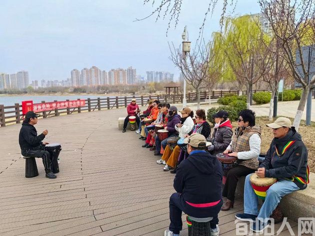 鼓震梅江 文/石岩磊(图1) 石鼓.jpg