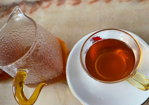 品茶 文/谷去皮(图1) 茶.jpg