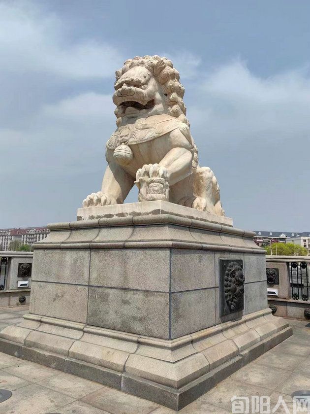 狮子林桥“老镰刀” 文/石岩磊(图1) 天津.jpg