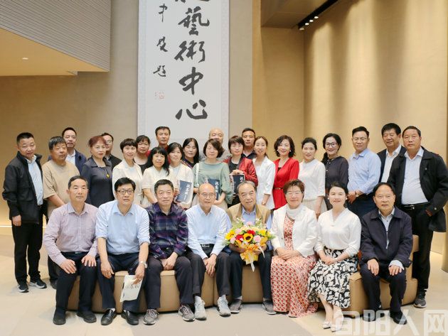 杨焕亭长篇小说《汉武大帝》分享会在咸阳召开(图1) 1.jpg