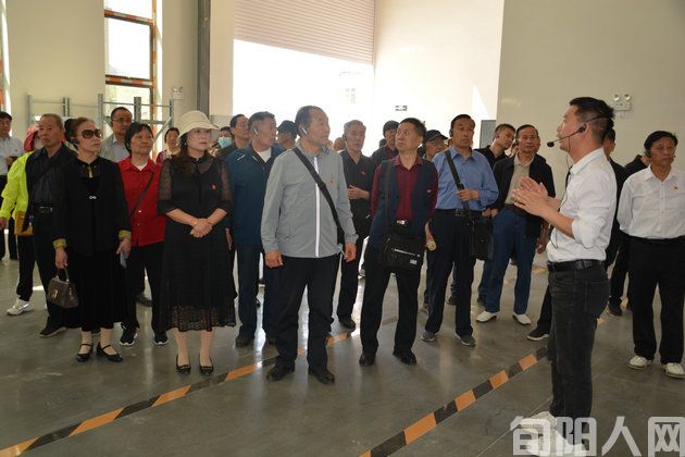 鲁家台社区党委组织党员走进旬阳高新区 开展“共驻共建促发展 党建引领谱新篇”主题实践活动(图3) 003.jpg