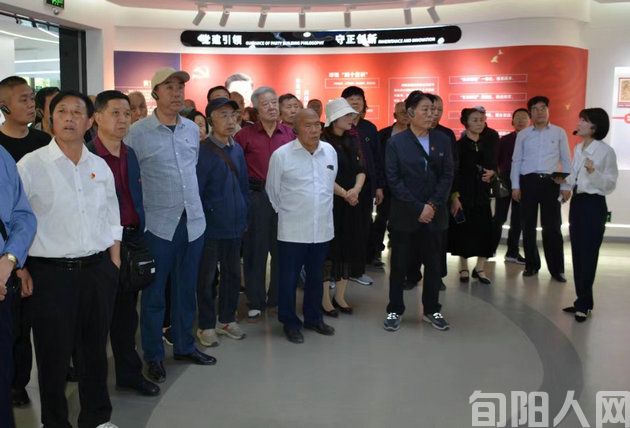 鲁家台社区党委组织党员走进旬阳高新区 开展“共驻共建促发展 党建引领谱新篇”主题实践活动(图4) 005.jpg