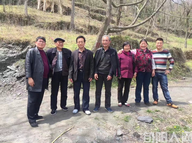 母爱悠长 文/刘世文(图3) 母亲7.png