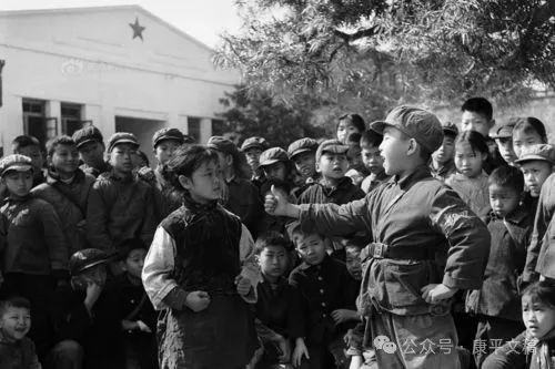 我的往事(41):学样板戏 文/李康平(图2) 样板戏2.jpg