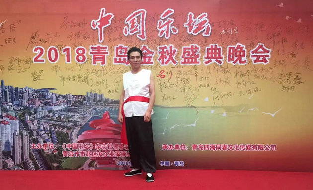 追逐梦想、谱写华章 —旬阳市医歌、原创歌手吴万学 文/常正安(图5) 03.jpg