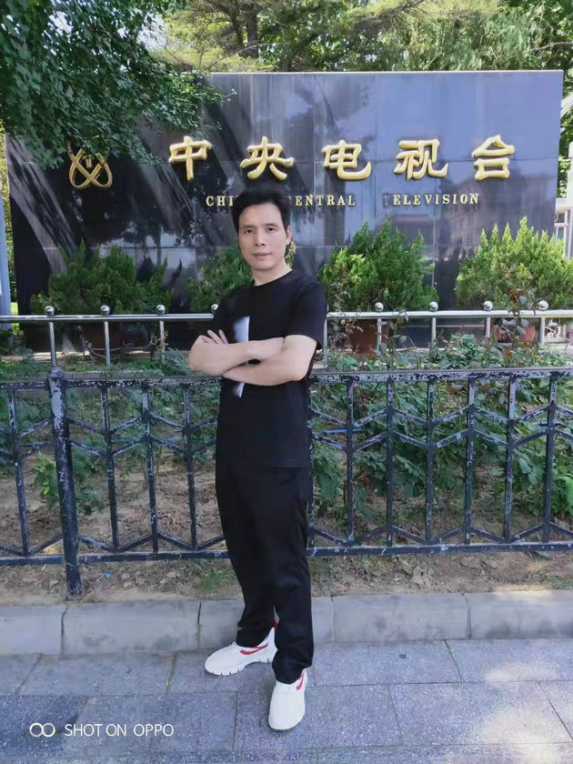 追逐梦想、谱写华章 —旬阳市医歌、原创歌手吴万学 文/常正安(图6) 04.jpg