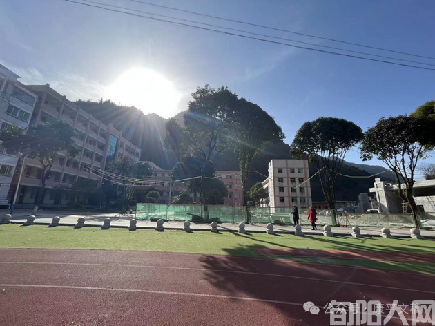 我的往事(56):抛砖引玉 文/李康平(图1) 神河中学.png