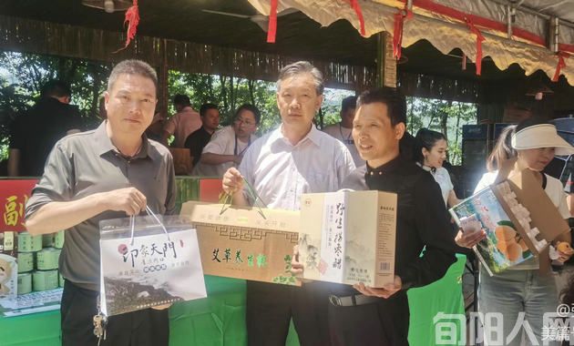 旬阳市棕溪商会参与一场别开生面短视频直播带货比赛纪实(图4) 活动.jpg