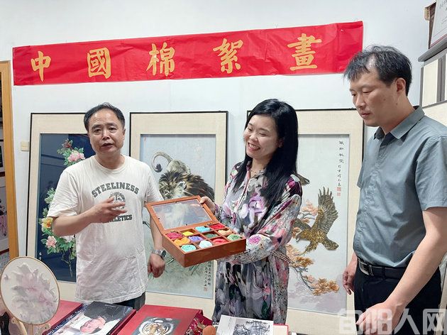 相聚棉絮画基地,共享独特艺术魅力(图2) 00.jpg