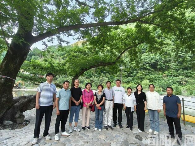 我的往事(111):莫伸老师 文/李康平(图3) 莫伸老师1.jpg