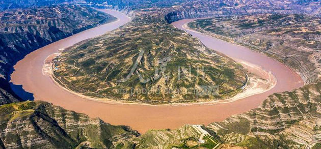 沿黄丝路果飘香 文/吕东奇(图1) 黄河.jpg