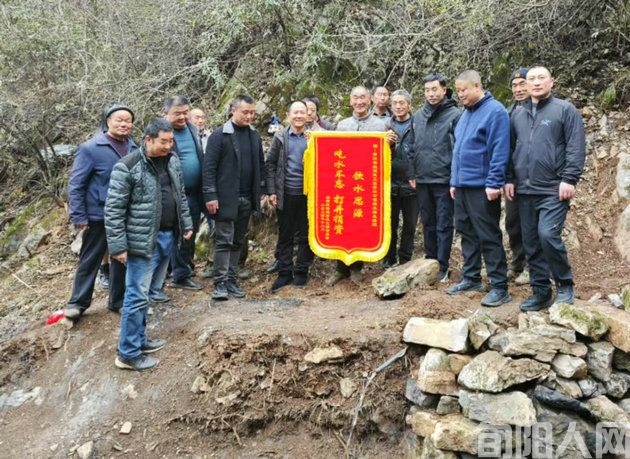 韩玉鹏:游子情系家乡,解决水源暖人心(图1) 001.jpg