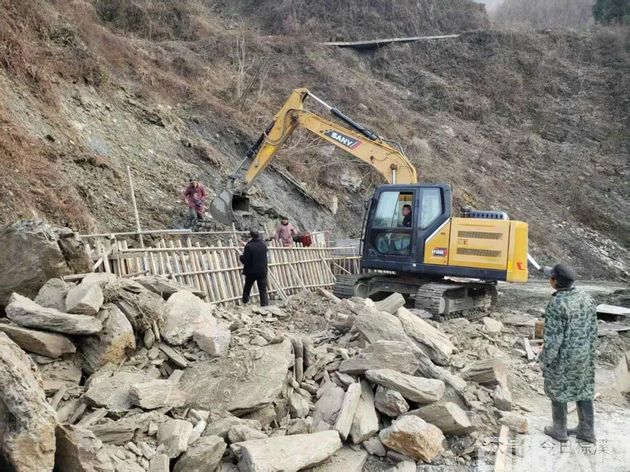 陕西省安康旬阳市棕溪镇：重点项目&ldquo;复工忙&rdquo;    