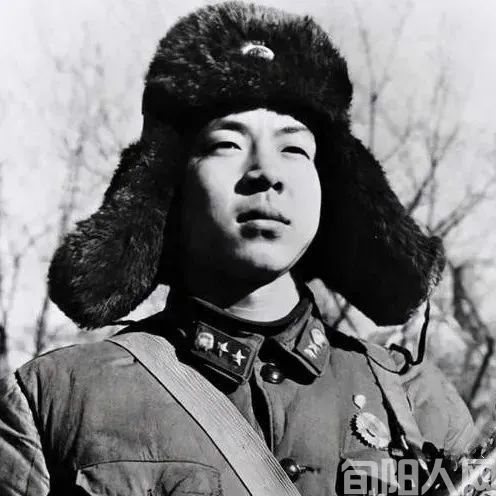 《旬阳人网》学雷锋纪念日：让雷锋精神照亮前行之路