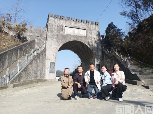 王庭德:春访五龙湾厚耕庄园(图3) 杨厚根3.jpg