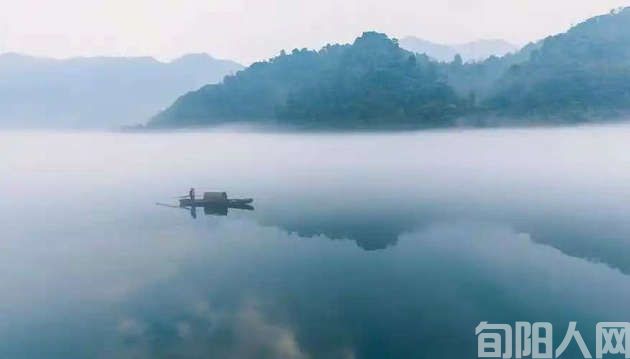 (西安) 张正乾:春 寒(图1) 孤舟.jpg