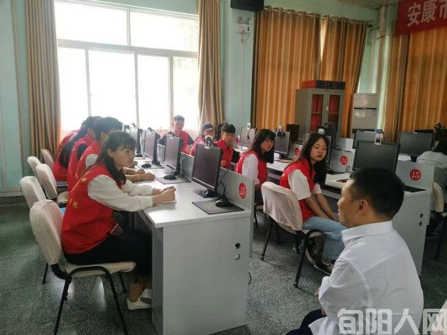 王庭德:数字时代的知识灯塔---图书馆微信公众平台(图3) 3.jpg