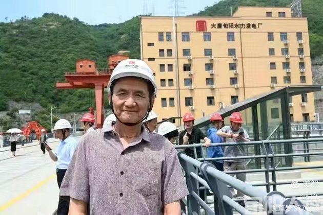 龚建华:聆听与时俱进的时代脉搏——旬阳文艺界纪念毛主席523讲话发表83周年暨采风活动回眸(图3) 龚2.jpg