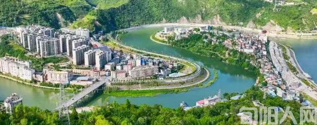 棕杰:游观极台(图1) 宋家岭.jpg