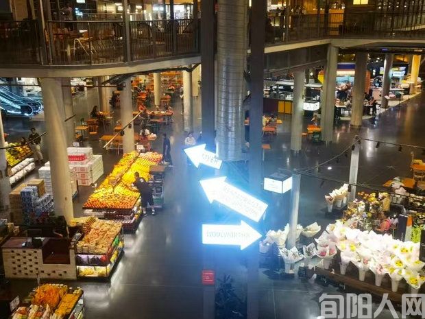 李康平:《异域风情(6):开门依然七件事》(图2) 002.jpg