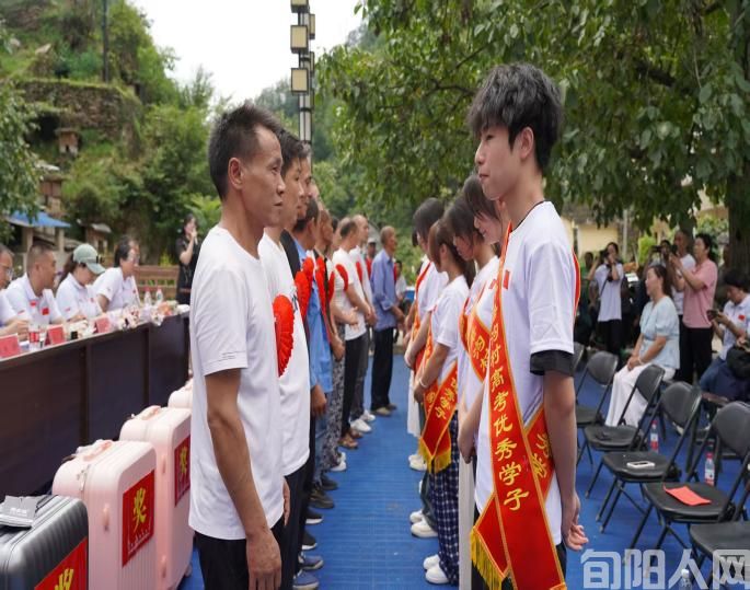 c1776c75a68d3581bc64281b784677b4