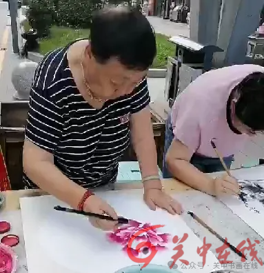 “艺彩纷呈,惠民传情” —— 悲鸿书画院隆重举办名家书画作品现场赠送活动(图3) 微信图片_20250913123625.png