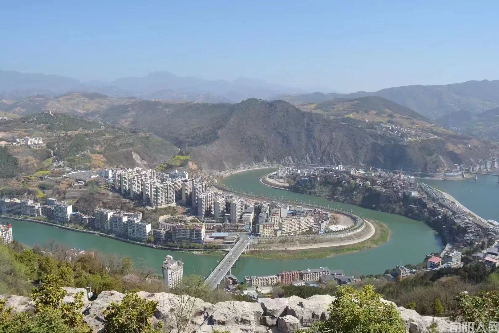 提升旬阳生态旅游产业新跨越之我见 文/龚建华(图1) 0.jpg